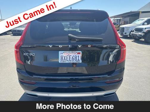 2021 Volvo XC90 T5 Momentum