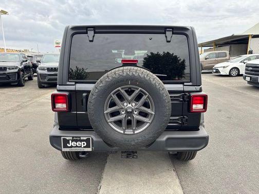 Black Clear-Coat Exterior Paint 2026 Jeep Wrangler Sport S
