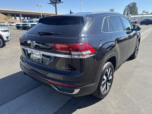 2023 Volkswagen Atlas Cross Sport 2.0T SE