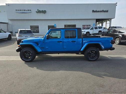 2026 Jeep Gladiator Willys 4x4