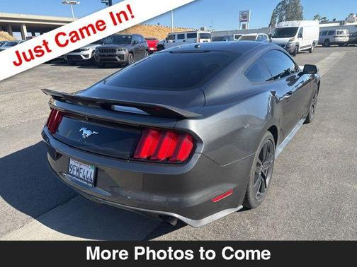 2016 Ford Mustang EcoBoost Premium
