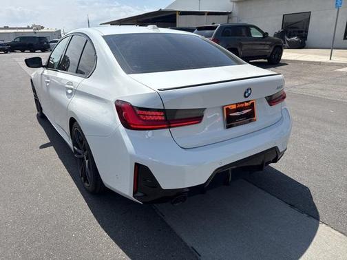 2024 BMW 330 i