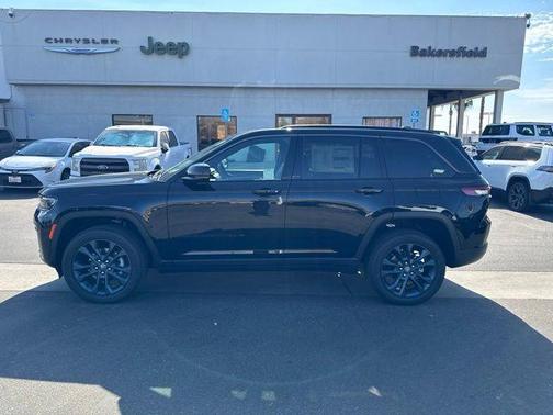 Diamond Black Crystal Pearlcoat 2026 Jeep Grand Cherokee 85th Anniversay Edition 4x4