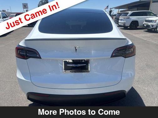 Pearl White Multi-Coat 2024 Tesla Model Y Performance Dual Motor All-Wheel Drive