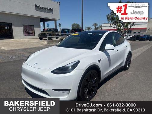 Pearl White Multi-Coat 2024 Tesla Model Y Performance Dual Motor All-Wheel Drive