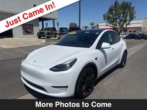 Pearl White Multi-Coat 2024 Tesla Model Y Performance Dual Motor All-Wheel Drive