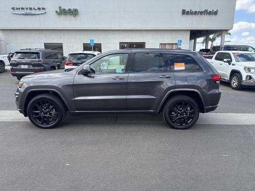 2021 Jeep Grand Cherokee Laredo