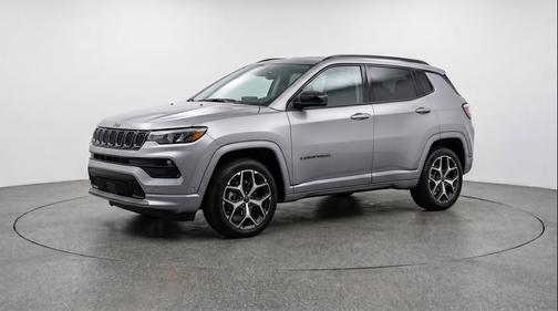 Silver Zynith Metallic Clearcoat 2025 Jeep Compass Limited