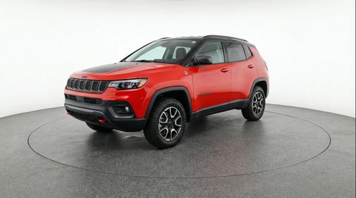 Red Hot Pearlcoat 2025 Jeep Compass Trailhawk