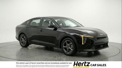 Aurora Black Pearl 2025 Kia K4 LXS