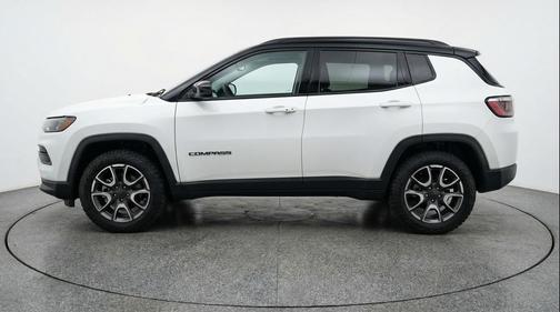 Bright White Clearcoat 2025 Jeep Compass Trailhawk