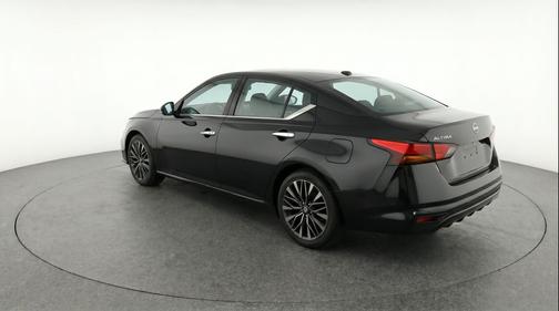 Super Black 2025 Nissan Altima SV FWD