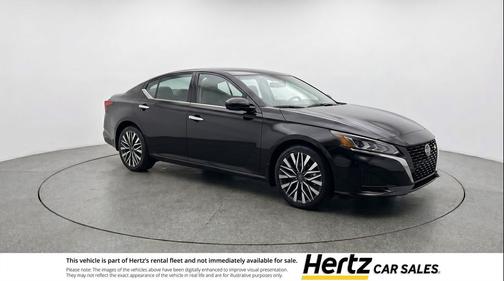 Super Black 2025 Nissan Altima SV FWD
