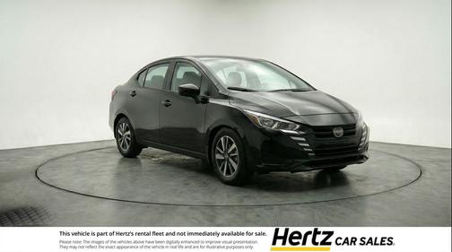Super Black 2025 Nissan Versa 1.6 SV