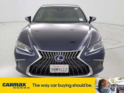2022 Lexus ES 300h