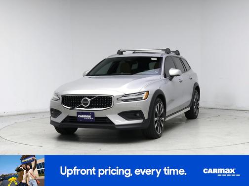 2023 Volvo V60 Cross Country B5 Ultimate