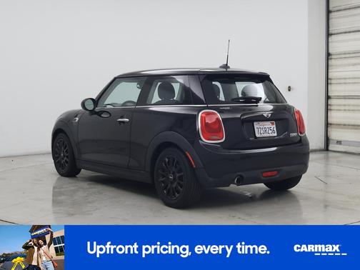 2017 MINI Hardtop Cooper
