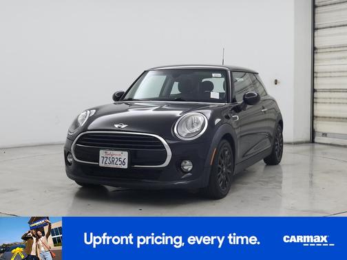 2017 MINI Hardtop Cooper