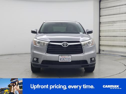 Gray 2016 Toyota Highlander XLE