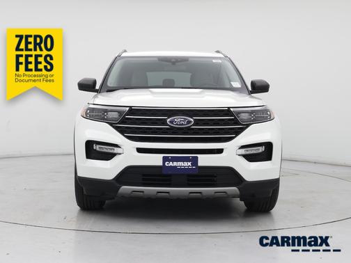 White 2022 Ford Explorer XLT