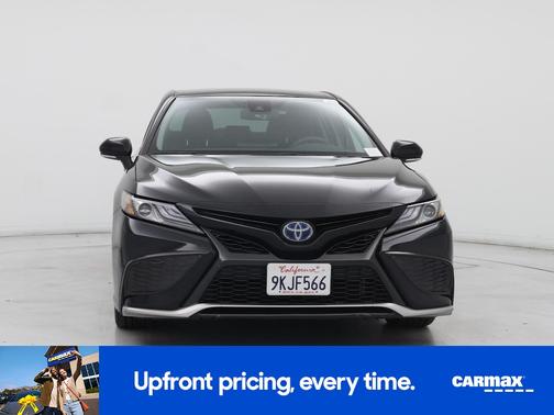 Black 2022 Toyota Camry Hybrid XSE
