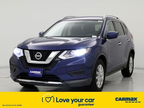 Photo 4 of 25 of 2017 Nissan Rogue SV