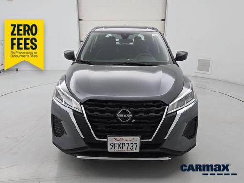 Gray 2023 Nissan Kicks S