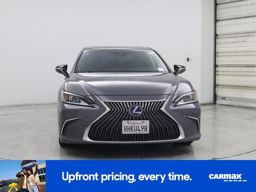 2019 Lexus ES 300h