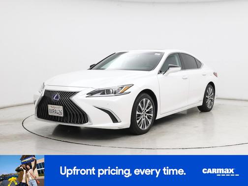 White 2021 Lexus ES 300h