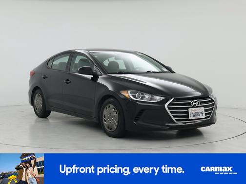 Gray 2018 Hyundai ELANTRA SE
