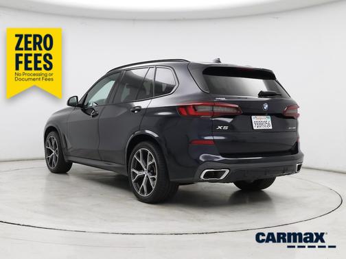 Black 2022 BMW X5 xDrive40i