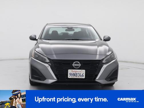 Gray 2023 Nissan Altima SV