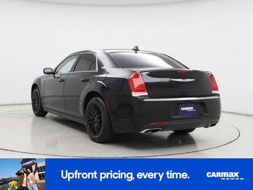 2019 Chrysler 300 Touring