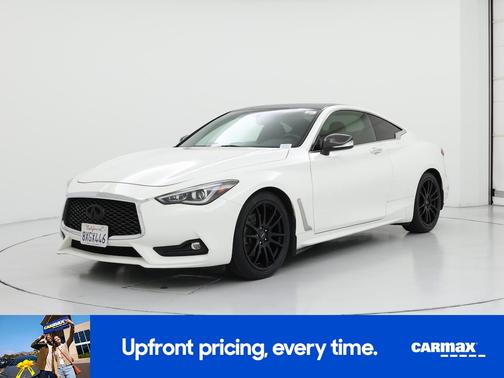 2017 INFINITI Q60 Sport