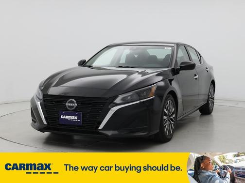 2023 Nissan Altima SV