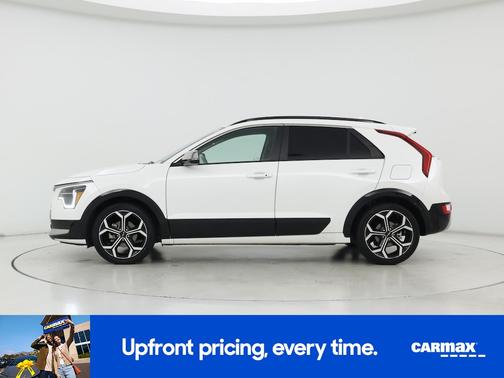 White 2023 Kia Niro EX Touring