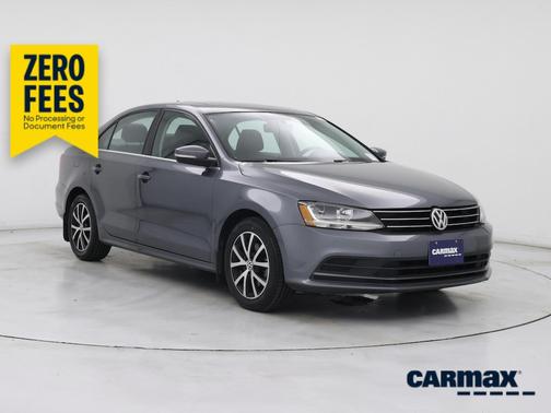 Gray 2017 Volkswagen Jetta SE