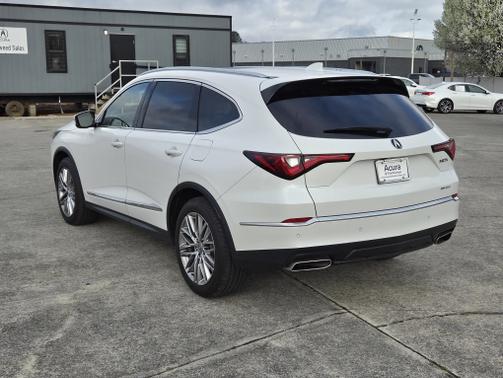 2023 Acura MDX 