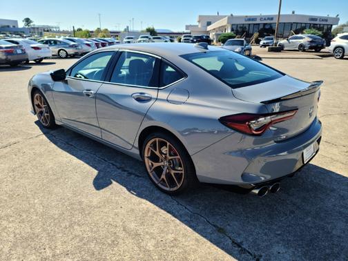 2024 Acura TLX 