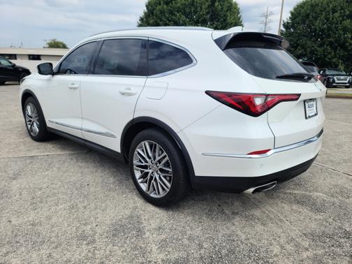 2023 Acura MDX 