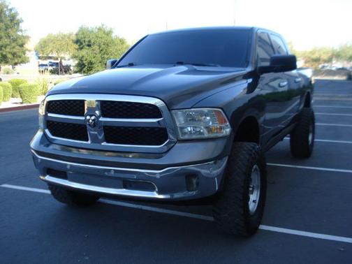 2016 RAM 1500 SLT