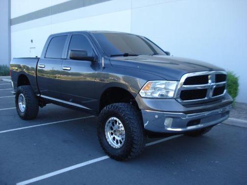 2016 RAM 1500 SLT