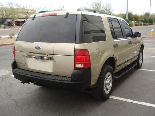 2002 Ford Explorer XLS