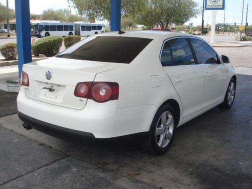Campanella White 2008 Volkswagen Jetta Finance Here, Low Payments