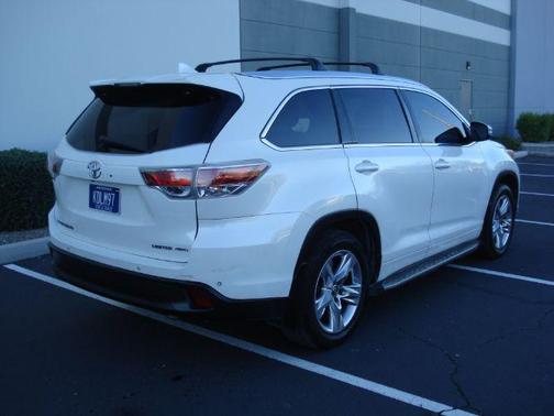 2016 Toyota Highlander Limited Platinum