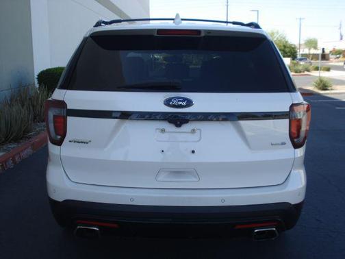White Platinum Metallic Tri-Coat 2017 Ford Explorer sport