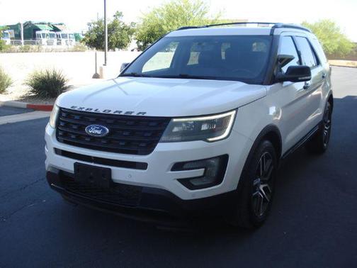 White Platinum Metallic Tri-Coat 2017 Ford Explorer sport