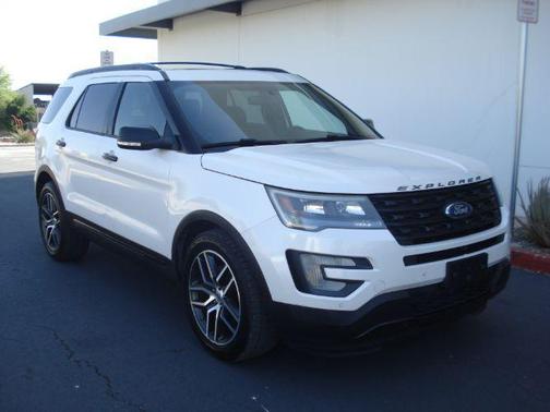 White Platinum Metallic Tri-Coat 2017 Ford Explorer sport