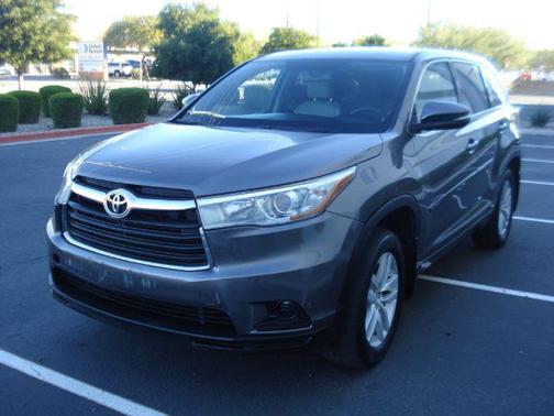 2015 Toyota Highlander LE