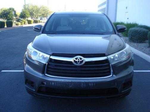 2015 Toyota Highlander LE